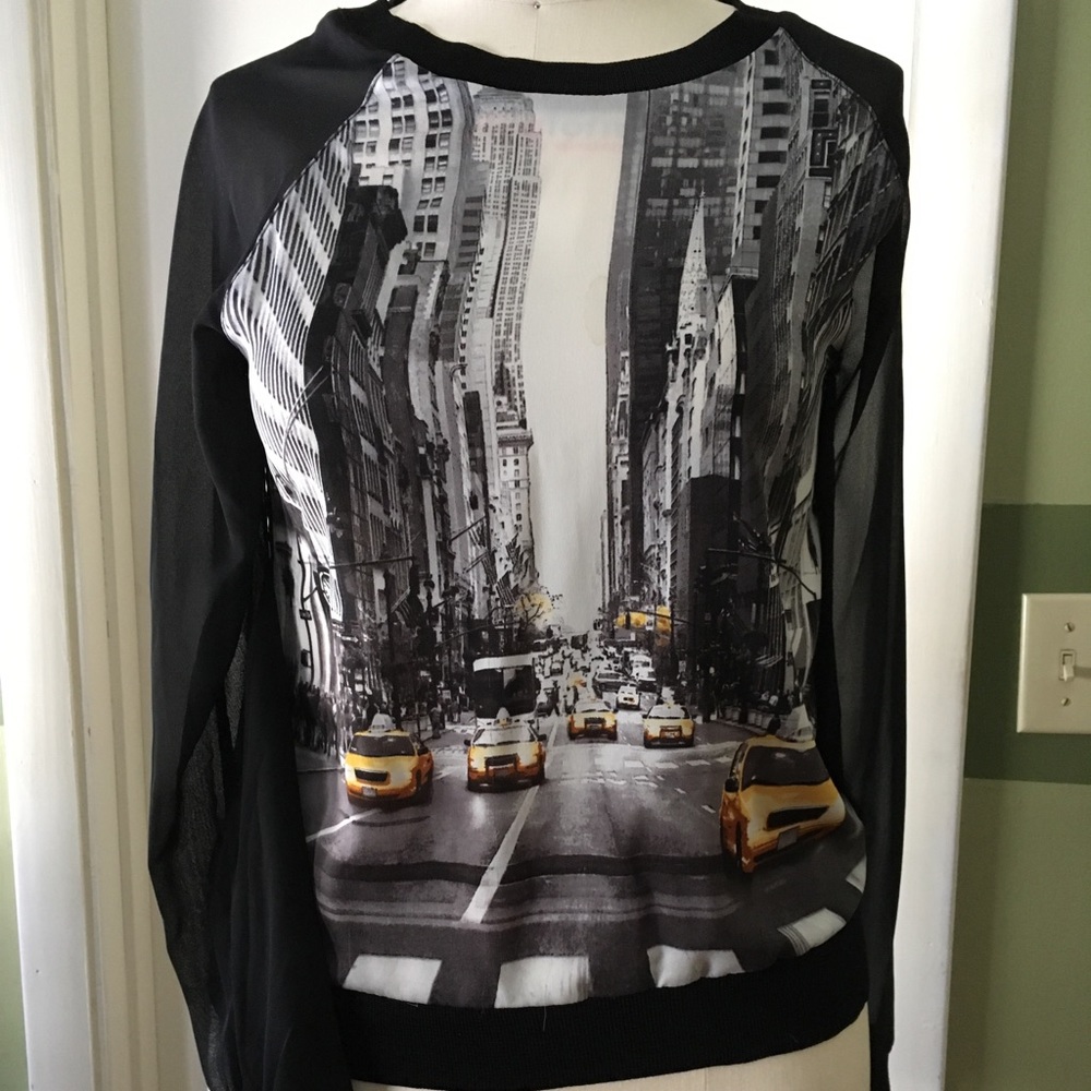 Long sleeved top